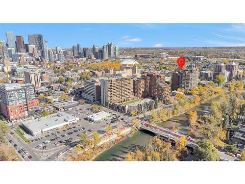 402-104 24 Avenue Sw, Calgary, AB - Outdoor With View