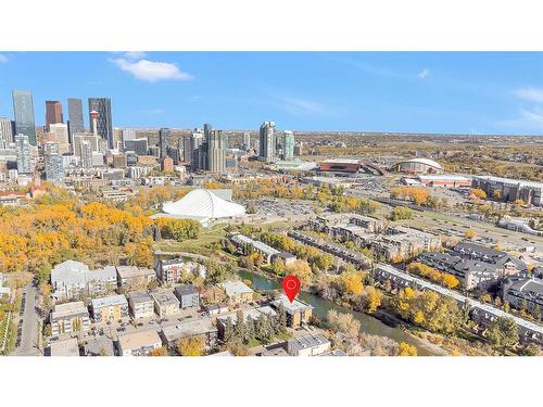 402-104 24 Avenue Sw, Calgary, AB - Outdoor With View