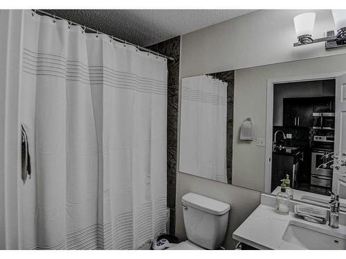 504-325 3 Street Se, Calgary, AB - Indoor Photo Showing Bathroom