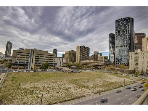 504-325 3 Street Se, Calgary, AB - Outdoor