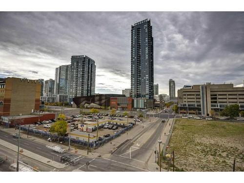 504-325 3 Street Se, Calgary, AB - Outdoor