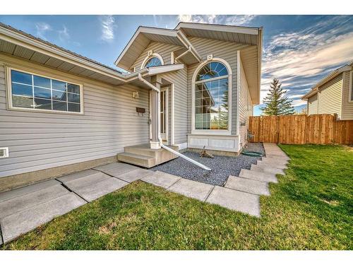 68 Citadel Pass Crescent Nw, Calgary, AB - Outdoor