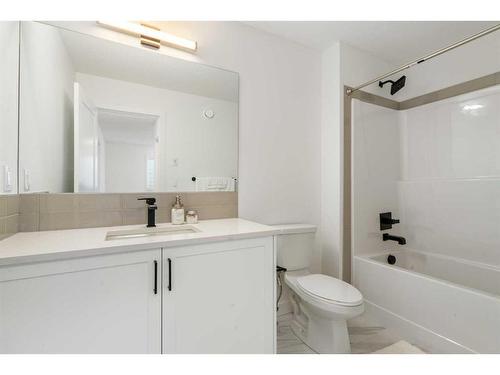 321 Baneberry Way Sw, Airdrie, AB - Indoor Photo Showing Bathroom