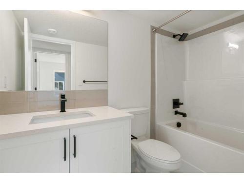 321 Baneberry Way Sw, Airdrie, AB - Indoor Photo Showing Bathroom