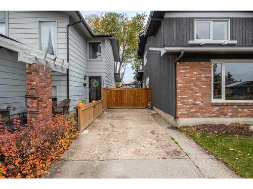 91 Midglen Way Se, Calgary, AB - Outdoor With Exterior