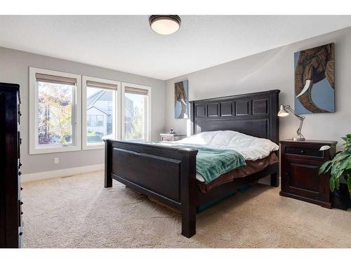 19 Mahogany Rise Se, Calgary, AB - Indoor Photo Showing Bedroom