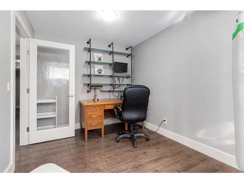 19 Mahogany Rise Se, Calgary, AB - Indoor Photo Showing Office