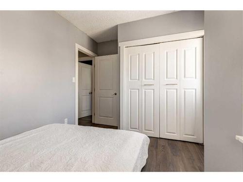 707-111 14 Avenue Se, Calgary, AB - Indoor Photo Showing Bedroom