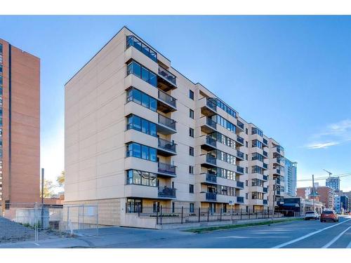 707-111 14 Avenue Se, Calgary, AB - Outdoor With Balcony