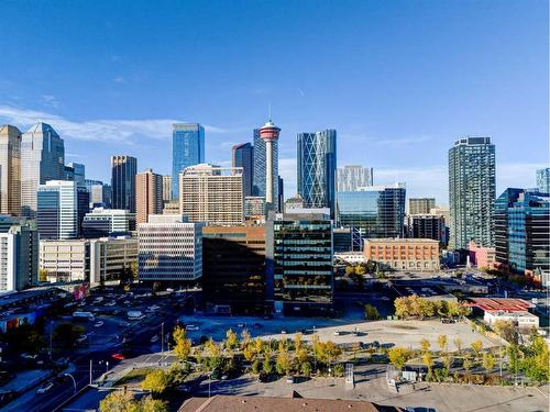 707-111 14 Avenue Se, Calgary, AB - Outdoor With View