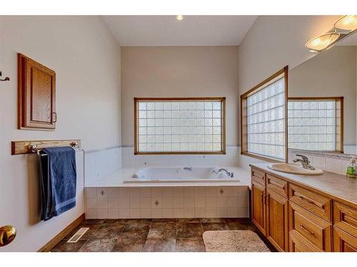 15 Taylor Bay, Rural Rocky View County, AB - Indoor Photo Showing Bathroom