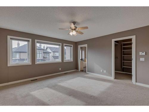 3 Evergreen Square Sw, Calgary, AB - Indoor Photo Showing Other Room