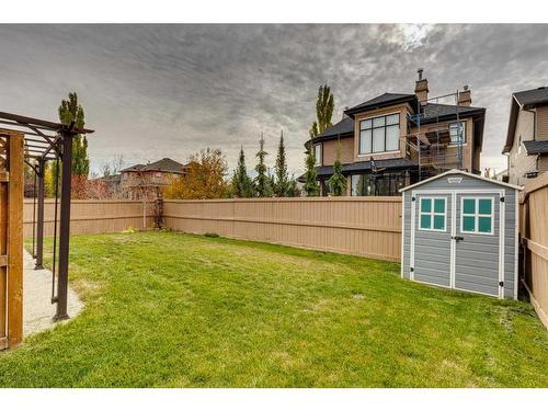 3 Evergreen Square Sw, Calgary, AB - Outdoor