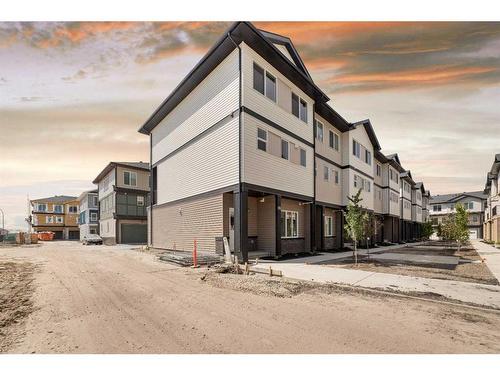 114 Corner Meadows ,Ne Square, Calgary, AB - Outdoor