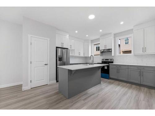 114 Corner Meadows ,Ne Square, Calgary, AB - Indoor Photo Showing Kitchen With Upgraded Kitchen