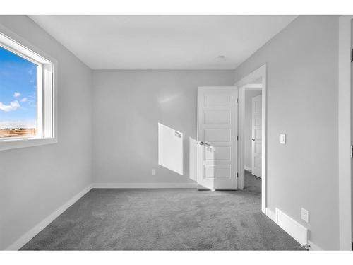 411 Sora Boulevard Se, Calgary, AB - Indoor Photo Showing Other Room