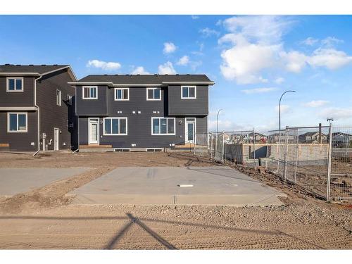 411 Sora Boulevard Se, Calgary, AB - Outdoor