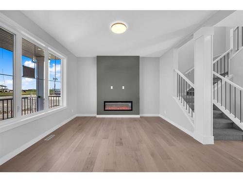 411 Sora Boulevard Se, Calgary, AB - Indoor With Fireplace