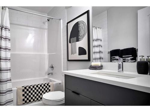 36 Herron Walk Ne, Calgary, AB - Indoor Photo Showing Bathroom