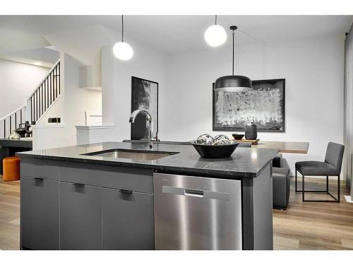 36 Herron Walk Ne, Calgary, AB - Indoor Photo Showing Kitchen