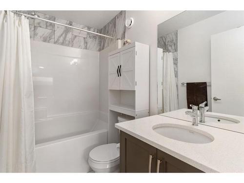 68 Legacy Glen Place Se, Calgary, AB - Indoor Photo Showing Bathroom