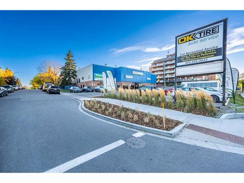 403-2734 17 Avenue Sw, Calgary, AB - Outdoor