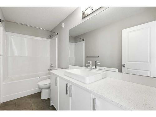 230 Marmot Walk Nw, Calgary, AB - Indoor Photo Showing Bathroom