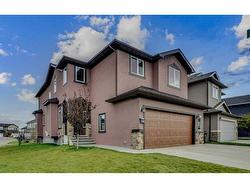 94 Panton View NW Calgary, AB T3K 0X8