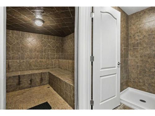 1310-303 Arbour Crest Drive Nw, Calgary, AB - Indoor Photo Showing Bathroom