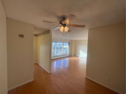 901-1335 12 Avenue Sw, Calgary, AB - Indoor Photo Showing Other Room