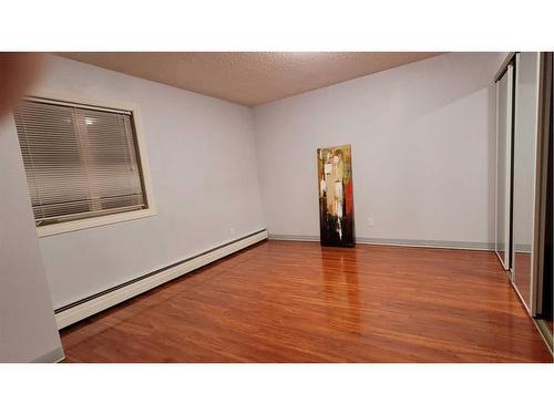 204-1335 12 Avenue Sw, Calgary, AB - Indoor Photo Showing Other Room