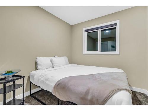 173 Belmont Drive, Calgary, AB - Indoor Photo Showing Bedroom