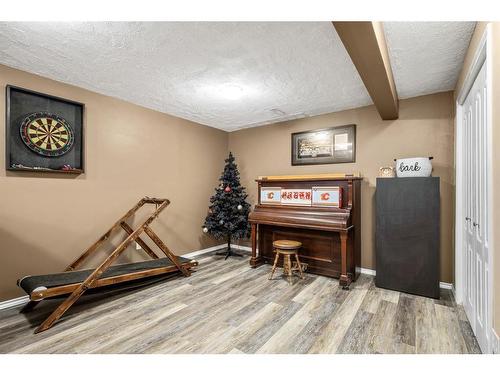 60 Riverbirch Court Se, Calgary, AB - Indoor Photo Showing Other Room