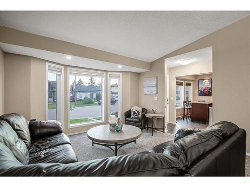 60 Riverbirch Court Se, Calgary, AB - Indoor Photo Showing Living Room