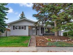 4335 Vauxhall Crescent NW Calgary, AB T3A 0H8