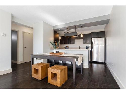 504-505 19 Avenue Sw, Calgary, AB - Indoor