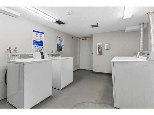 504-505 19 Avenue Sw, Calgary, AB - Indoor Photo Showing Laundry Room