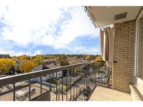 504-505 19 Avenue Sw, Calgary, AB - Outdoor With Balcony With Exterior