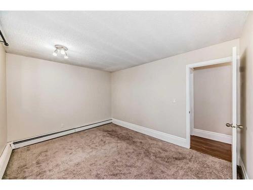 401-1817 11 Avenue Sw, Calgary, AB - Indoor Photo Showing Other Room