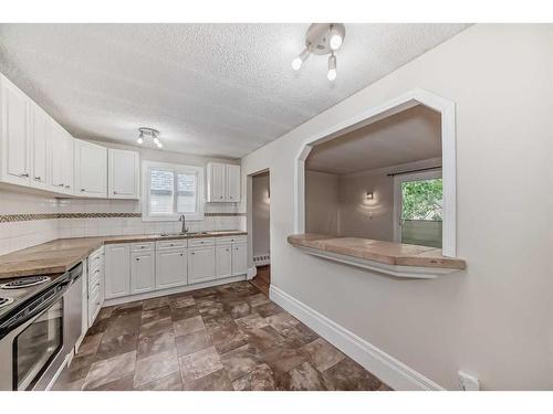 401-1817 11 Avenue Sw, Calgary, AB - Indoor Photo Showing Kitchen