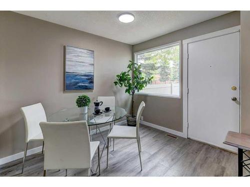 41-2319 56 Street Ne, Calgary, AB - Indoor Photo Showing Dining Room