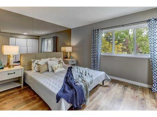 41-2319 56 Street Ne, Calgary, AB - Indoor Photo Showing Bedroom