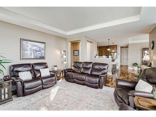 2802-910 5 Avenue Sw, Calgary, AB - Indoor Photo Showing Living Room