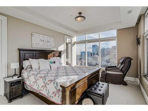 2802-910 5 Avenue Sw, Calgary, AB - Indoor Photo Showing Bedroom