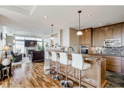 2802-910 5 Avenue Sw, Calgary, AB - Indoor Photo Showing Kitchen With Stainless Steel Kitchen With Upgraded Kitchen