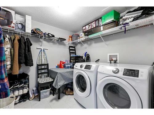 418-4150 Seton Drive Se, Calgary, AB - Indoor Photo Showing Laundry Room