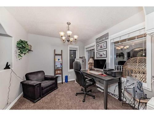 25 Cimarron Crescent, Okotoks, AB - Indoor Photo Showing Office