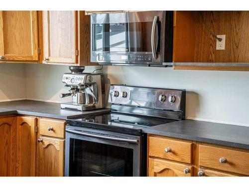 2308 Munro Drive Ne, Calgary, AB - Indoor Photo Showing Kitchen