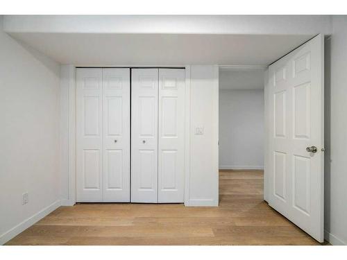 2308 Munro Drive Ne, Calgary, AB - Indoor Photo Showing Other Room