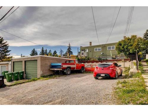 4724 Stanley Road Sw, Calgary, AB - Outdoor